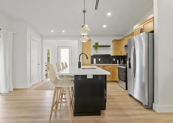 Willow - 99 Ridge Lane